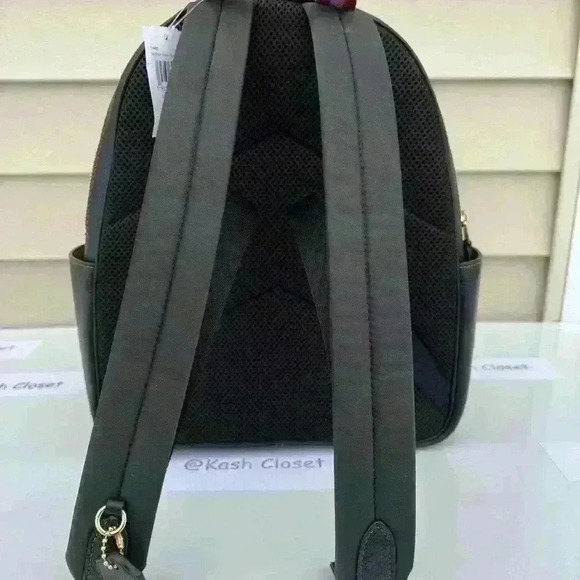 Coach Backpack With Souvenir Patches In Blocked Signature - Picture 5 of 12